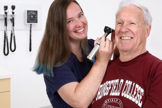 Tessa Smolinski ā14 Likes the Sound of Her Audiology Career